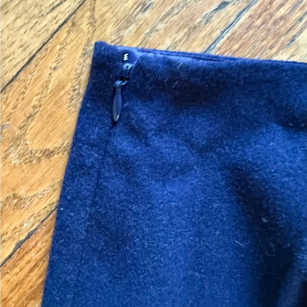 NWT Vinyard Vines Women’s Navy Mini Skirt with Yellow Embroidered Anchors sz: 0 - Picture 6 of 6